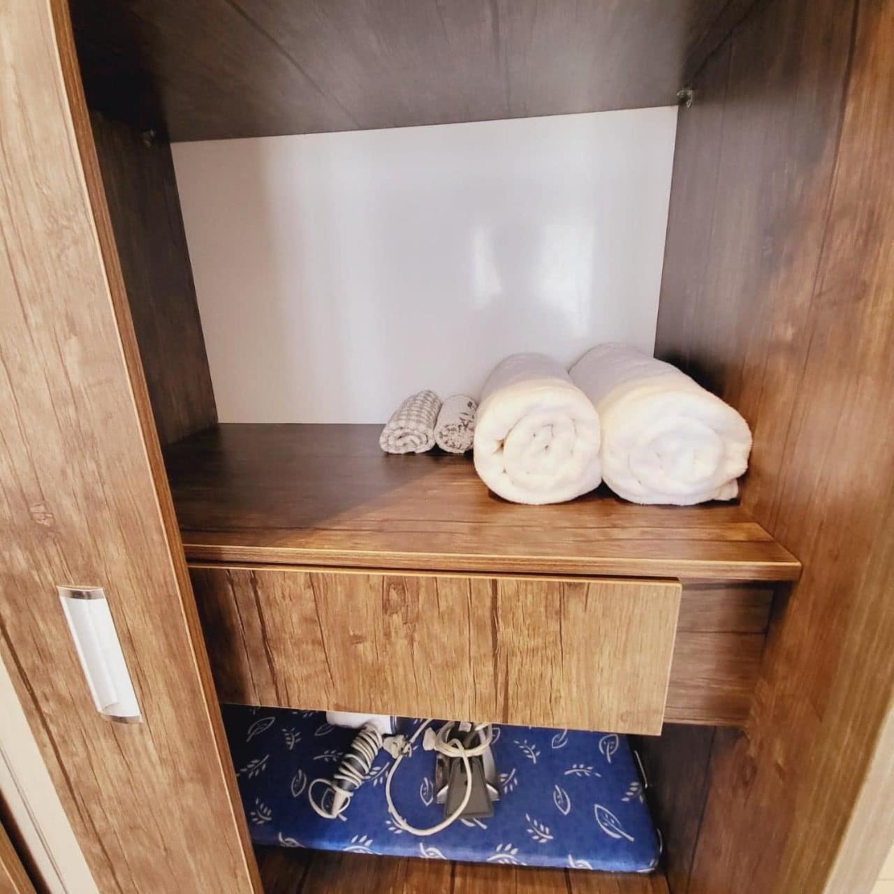 Austin Home Apartment Sky Center - Near Tan Son Nhat Airport 호치민 외부 사진